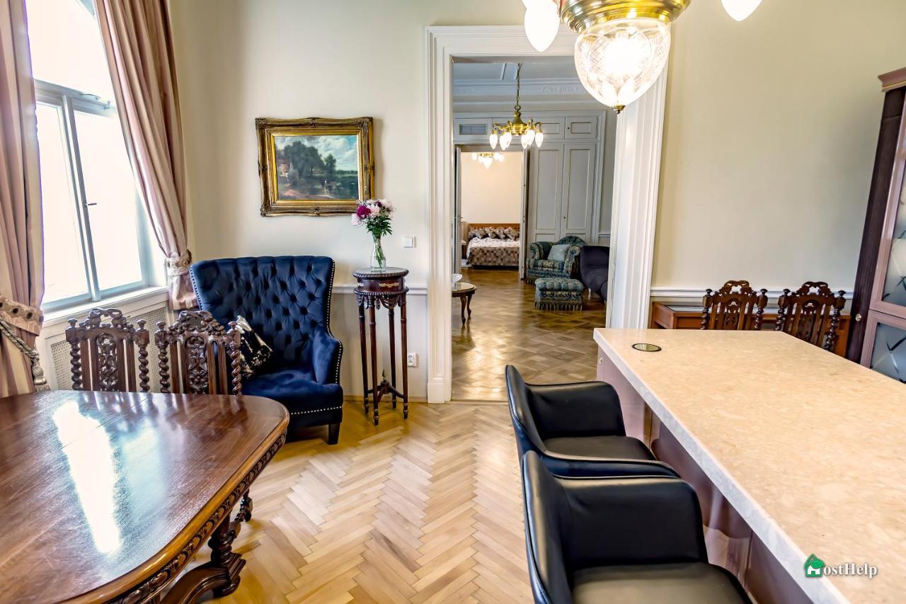 Two Bedroom Villa With Hot-Tub, Terrace And Garden, Wenceslas Square Praag Buitenkant foto