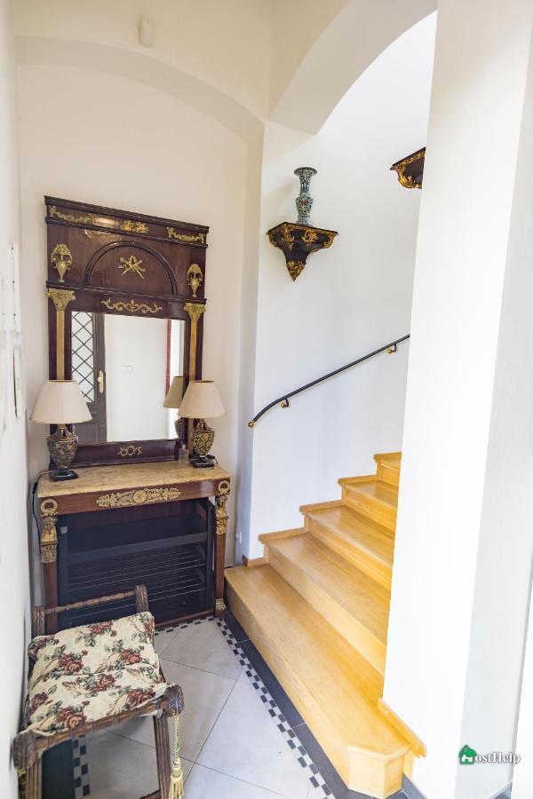 Two Bedroom Villa With Hot-Tub, Terrace And Garden, Wenceslas Square Praag Buitenkant foto