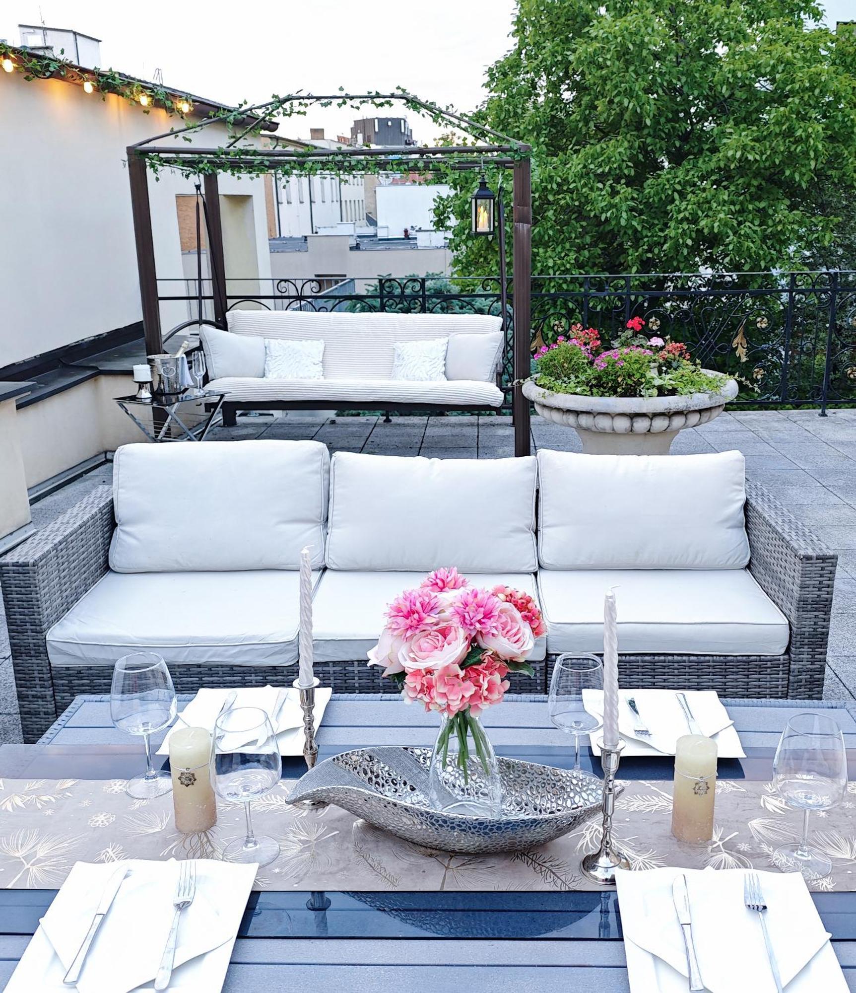 Two Bedroom Villa With Hot-Tub, Terrace And Garden, Wenceslas Square Praag Buitenkant foto