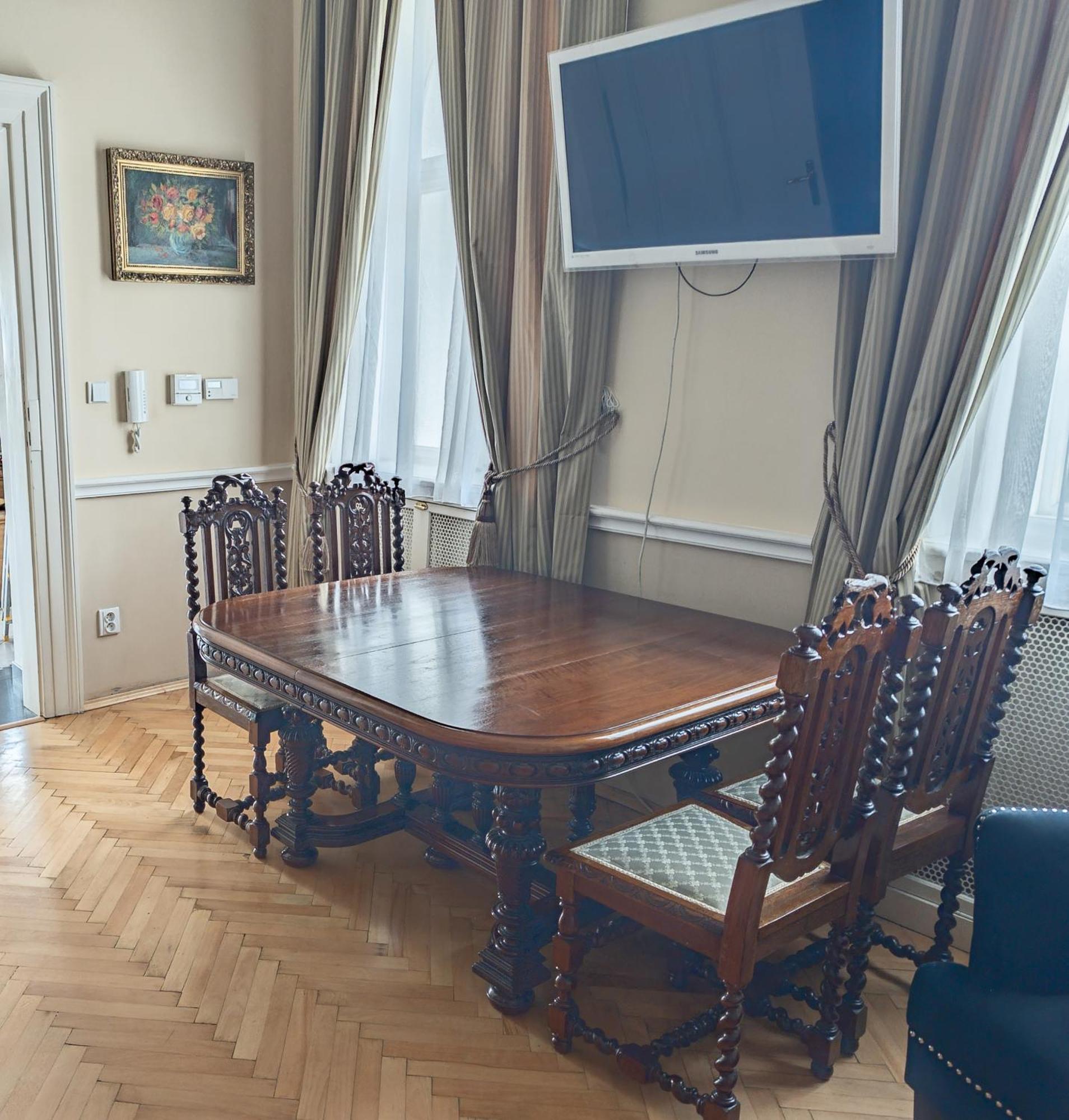 Two Bedroom Villa With Hot-Tub, Terrace And Garden, Wenceslas Square Praag Buitenkant foto